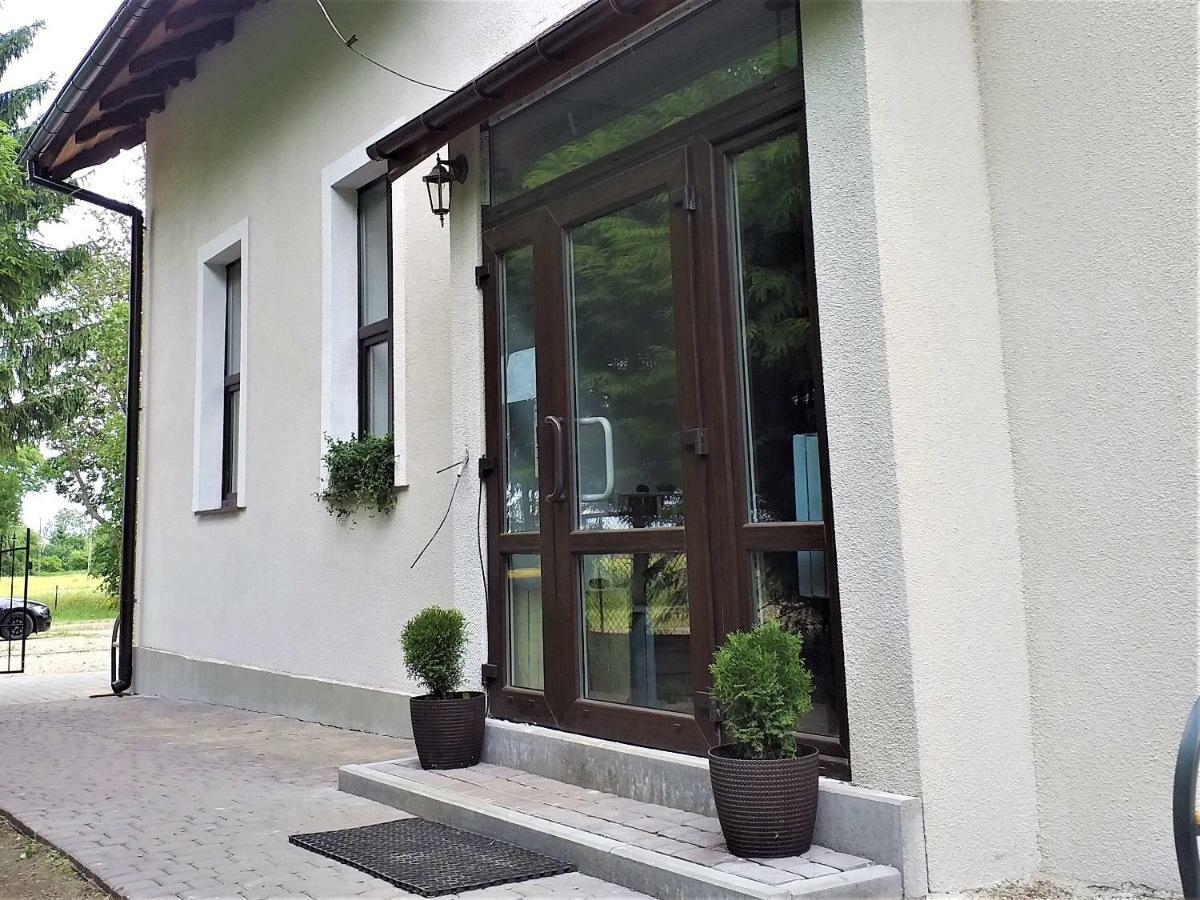 Stara Szkolas7 Noclegi,Mzajezierze 8 14-330 Mazury Maldeuten Exterior foto